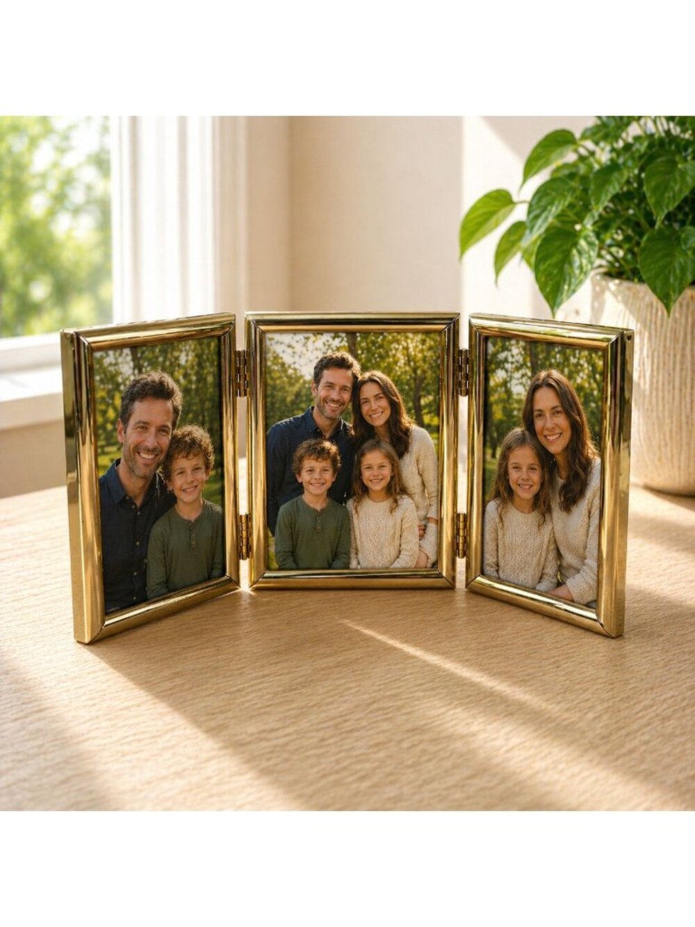 Vintage Gold Tone Tri-Fold Picture Frame 4x6 Hinged Triple Photo Display